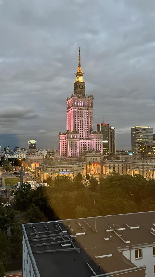 == View Center == * Warszawa