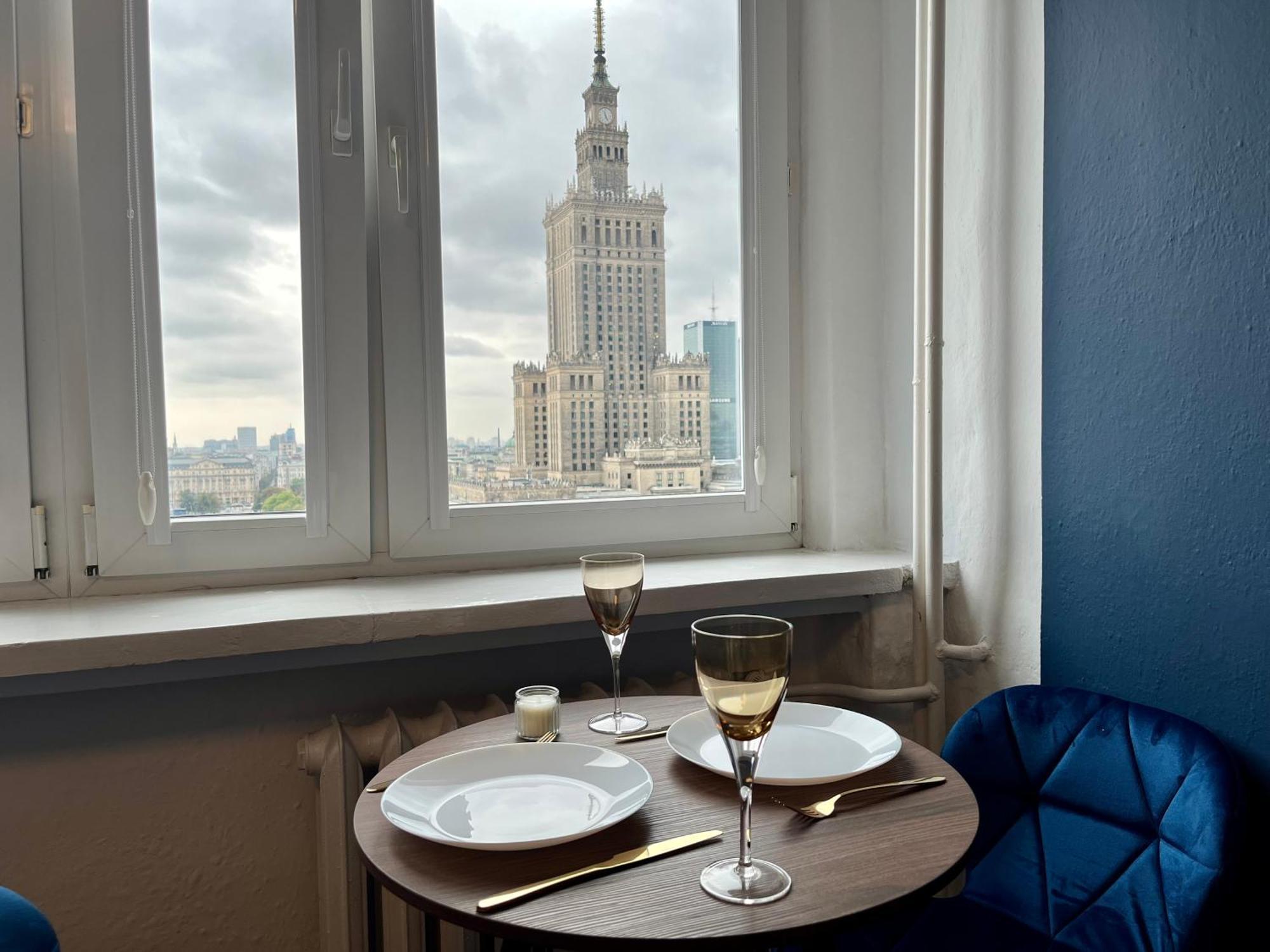 == View Center == Leilighet Warszawa